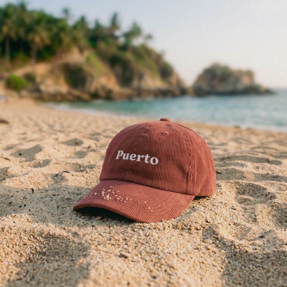 Puerto Corduroy Hat in Burgundy